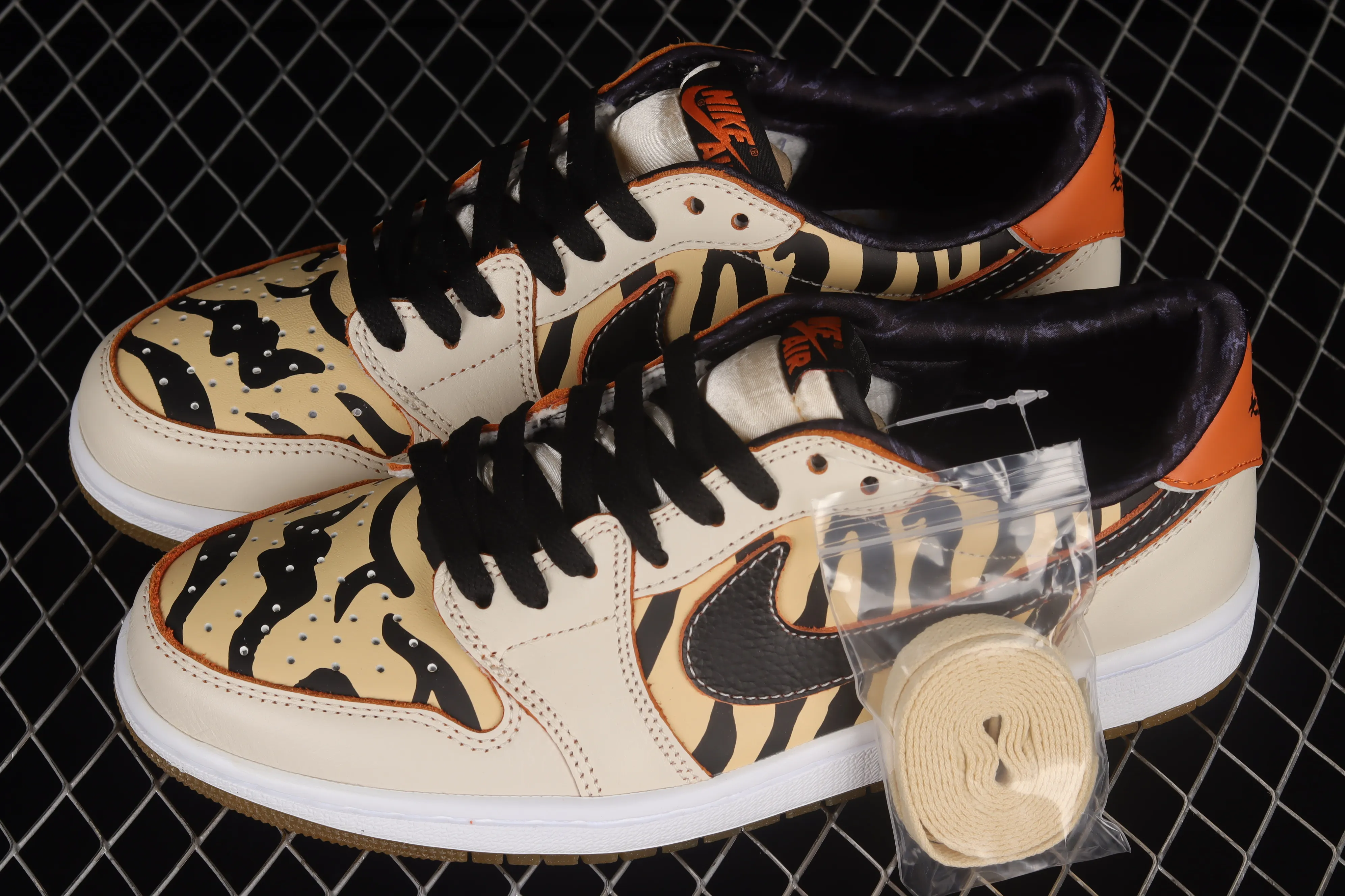 All categories Air Jordan Jordan series basketball shoes Air Jordan 1 Low Air Jordan AJ1 Low OG "CNY" AJ1 Joe 1 Year of the Tiger limited low-top basketball shoes DH6932-100